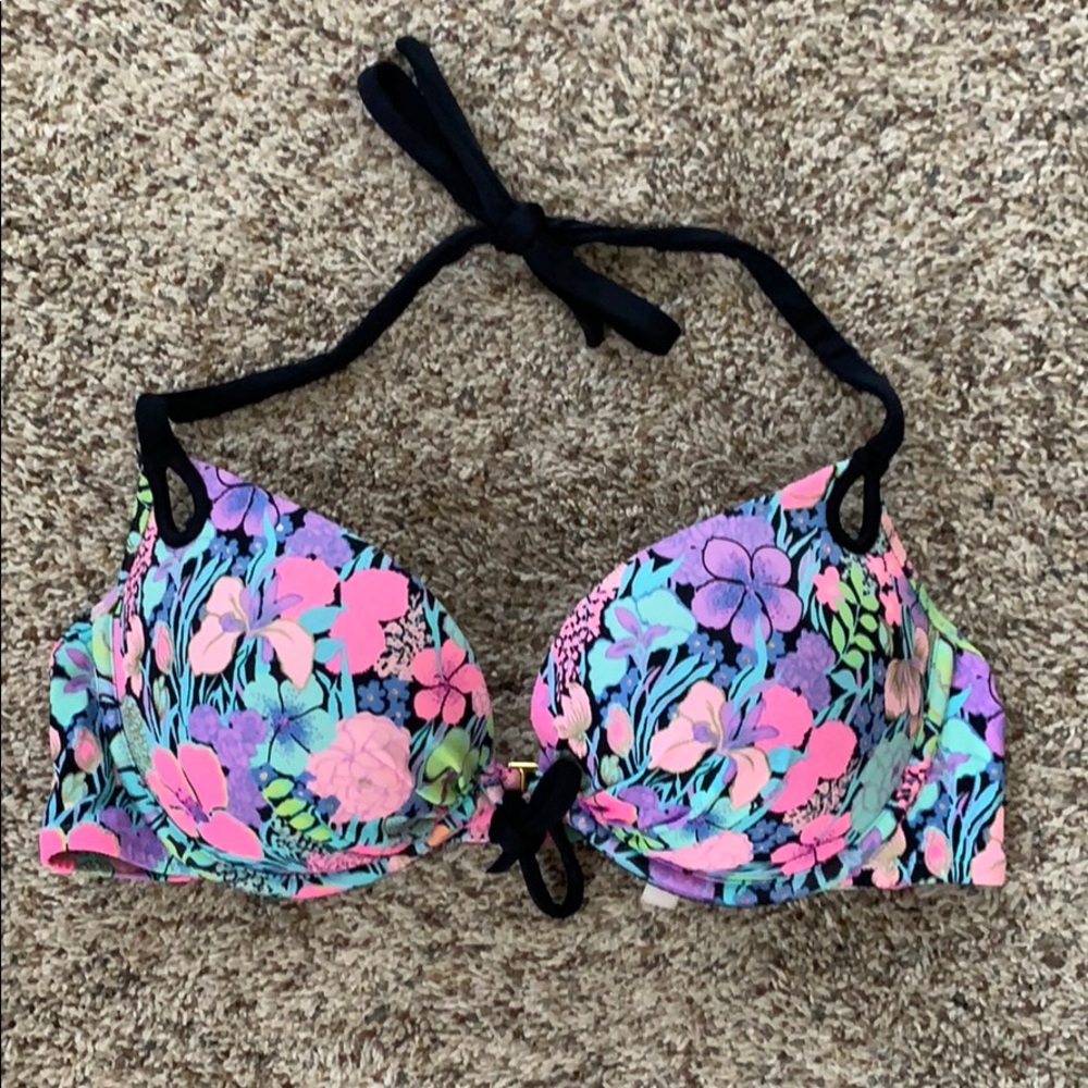 Victoria’s Secret Bathing Suit Top